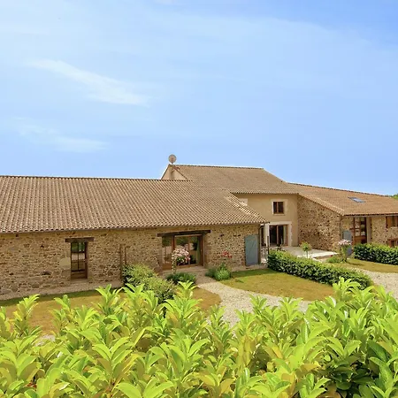 Σπίτι διακοπών Estate In Roussines Near Golf De La Preze, Cleaning Included Roussines